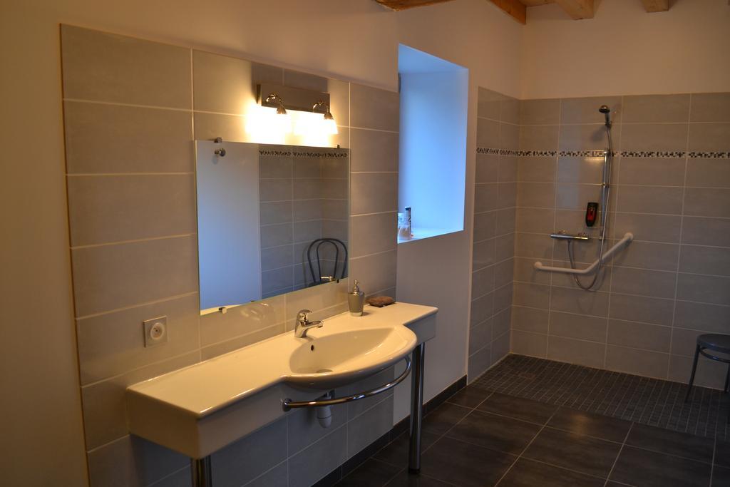 Le Chene Blanc Bed & Breakfast Plessé Стая снимка