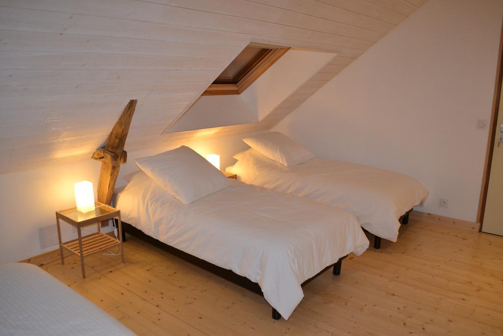 Le Chene Blanc Bed & Breakfast Plessé Стая снимка