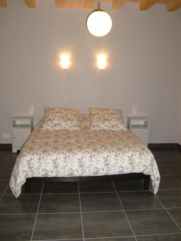Le Chene Blanc Bed & Breakfast Plessé Стая снимка
